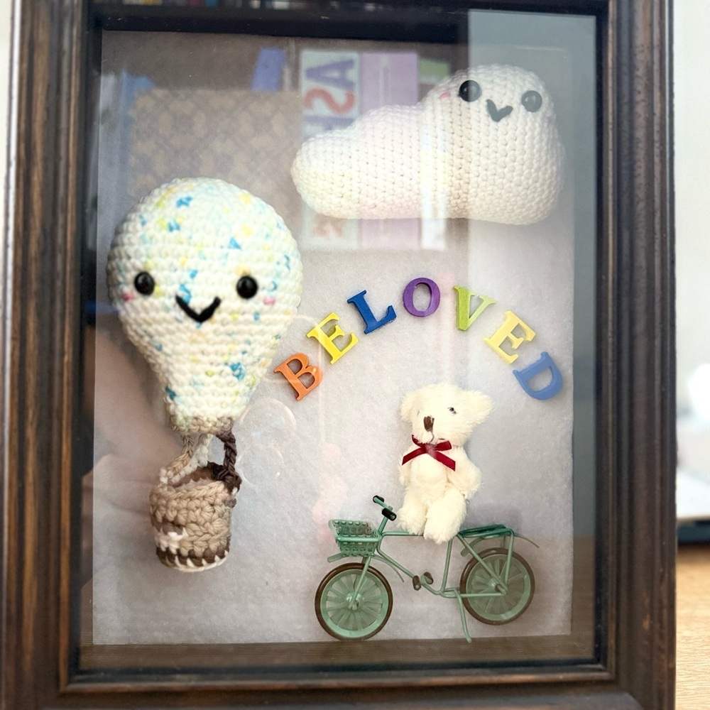 Shadow box Charming Crochet handmade with Hot Air Balloon and Cloud